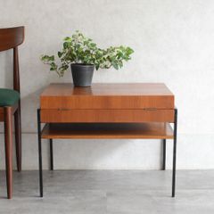 デンマーク 北欧ヴィンテージ チークシェルフ カップボード フラップ扉 北欧家具 デンマーク 北欧ヴィンテージ チーク シェルフ カップボード フラップ