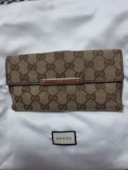 良品 GUCCI GGキャンバス Wホック キャメル ロゴプレート 長財布