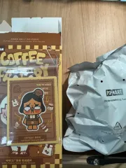 未開封 POP MART (ポップマート ) POP BEAN コーヒー 工場 シリーズ ぬいぐるみ キーホルダー CRYBABY