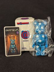 MEDICOMTOY BE@RBRICK PATTERN 青×白水玉 100% シリーズ1