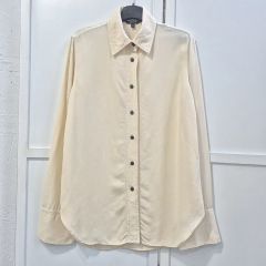 新品未使用タグ付き】MNG マンゴ サテン シャツ アイボリー M - メルカリ