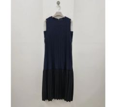 新品】Rire Fete プリーツワンピース ネイビー 38 タグ付き - メルカリ
