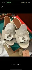 ロロ・ピアーナ Charm ミュール サンダル ベージュ 37のサムネイル