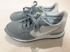 235 NIKE インターナショナリスト ブルー