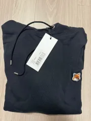 メゾンキツネ WHO Tシャツ ブラック M 新品のサムネイル