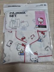 アルビさま専用　平成レトロ　新品未使用タグ付き　Hello Kitty パジャマ アルビさま専用 平成レトロ 新品未使用タグ付き Hello Kitty パジャマ