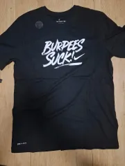 ナイキの半袖Tシャツ