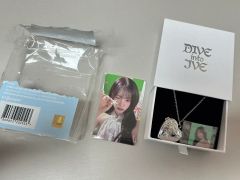 DIVE into IVE ペンコン ネックレス トレカ付 レイ 韓国限定 - メルカリ
