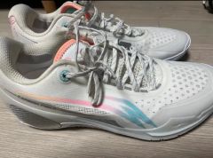 LI-NING CLOUD スニーカー ホワイト パステルカラー - メルカリ