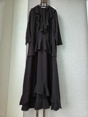 未使用に近い】✨トクコプルミエヴォル✨黒地にハイネックフリル五分袖