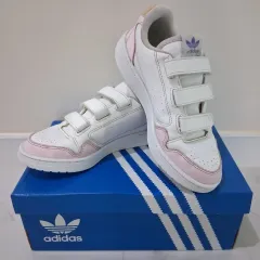 アディダス キッズスニーカー 210