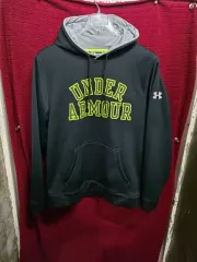 (105) UNDER ARMOUR アンダーアーマー ブラック WHO Tシャツ 名/4