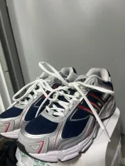 adidas スニーカー ネイビー/シルバー/レッド