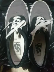 VANS ヴァンズ スニーカー グレー/ブラックのサムネイル