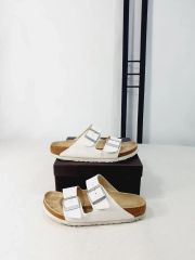 【mayumi】ビルケンシュトックアリゾナ ミニー&ミッキーサンダル mayumi様専用】ビルケンシュトックアリゾナ ミニー&ミッキーサンダル