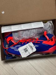 リオネル・メッシ 直筆サイン入り Adidas Elite Boot - メルカリ