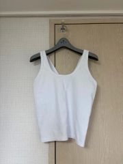 Alo Yoga リブ編み クロップドタンクトップ - メルカリ