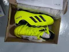 新品 アディダス サッカーシューズ 220 230
