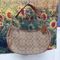 極美品 COACH コーチ シグネチャー PVC ハーフムーン ワンショルダー