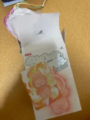 POP MART (ポップマート) 正規品) ラブブ ハピネス キーホルダー