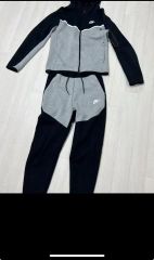 Nike ナイキテックフリース グレー ブラック xs セットアップ - メルカリ