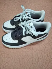 235 NIKE エアフォース1 ブラック FANTOM スニーカー 0775