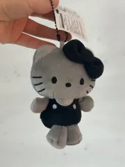 珍しい高級グレー HELLO KITTY キーホルダー
