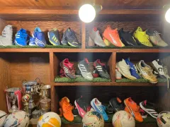 サッカーシューズ ミズノ モレリア NIKE FANTOM TIEMPO MERCURIAL ATHLETA adidas