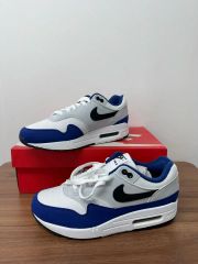 Nike Air Max 1 ゴルフ ホワイト/ネイビー/レッド - メルカリ Nike Air Max 1 ゴルフ ホワイト/ネイビー/レッド - メルカリ