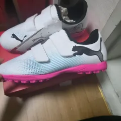 新品 PUMA サッカーシューズ 235