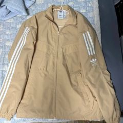 adidas ジャンパー 【LW Bomber Jacket Beige】 - メルカリ