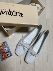 KIMHEKIM ホワイトフラットシューズ 38 KIMHEKIM キムヘキム フラワーモチーフ フラットシューズ ホワイト 38