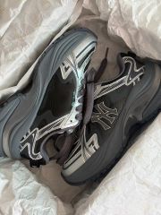 LAZXXDCN Thick Soled Shoes 日本未発売 27.5 - メルカリ
