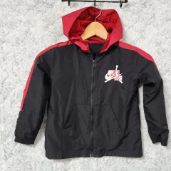 G849 4-5 NIKE ジョーダン キッズ アウターのサムネイル