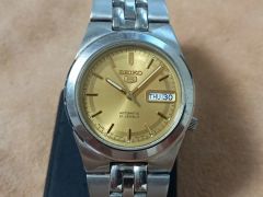 A*h様 SEIKO5セイコーファイブデイデイ7009-3041 自動巻17石 - メルカリ