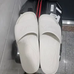 フィラ FILA 白 ファー スリッパのサムネイル