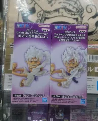 ONE PIECE ワールドコレクタブル ニカ 2種 白+メタリック (金庫 未開封)