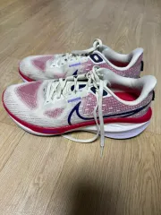 ナイキ ズーム ボメロ 17 ランニングシューズ