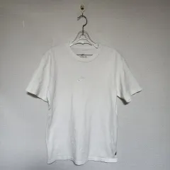 ナイキ プレミアム エッセンシャル Tシャツ 90