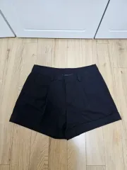 UNIQLO ユニクロ レディース ブラック ハーフパンツ 64サイズ