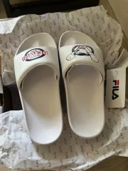斗山ベアーズ x FILA スリッパのサムネイル