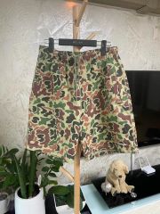 Carhartt カモフラージュ ショートパンツ 水陸両用 - メルカリ
