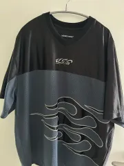 YESEYESEE サテン フットボールTシャツ ブラック