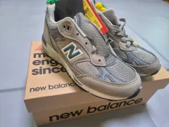 ニューバランス 991のサムネイル