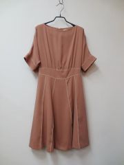 ブルーレーベルクレストブリッチ サイド プリーツ ベルト フレア
