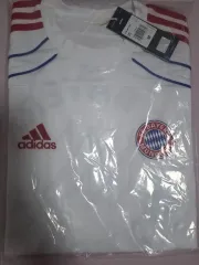 アディダス FCバイエルン・ミュンヘン Tシャツ