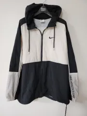 ナイキ ロゴ ウィンドブレーカー (XL