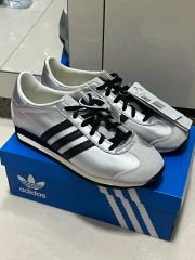 世界500足限定】adidas × end. MIG MILANO - メルカリ