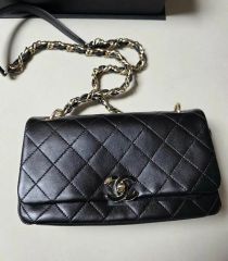CHANEL シャネル キルティング ポーチ ブラック - メルカリ