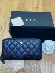 早い者勝ち❣❣ シャネル キャビアスキン  ラウンドジップ 長財布　レア CHANEL キャビアスキン マトラッセ ラウンドジップ 長財布 - メルカリ